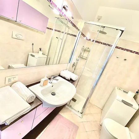 Apartman Nel Cuore Di Viale Certosa Milano, Comodo Per Raggiungere Centro Storico, Rho Fiera Milano, Eventi E Concerti, Con Parcheggio Privato Interno A Scelta